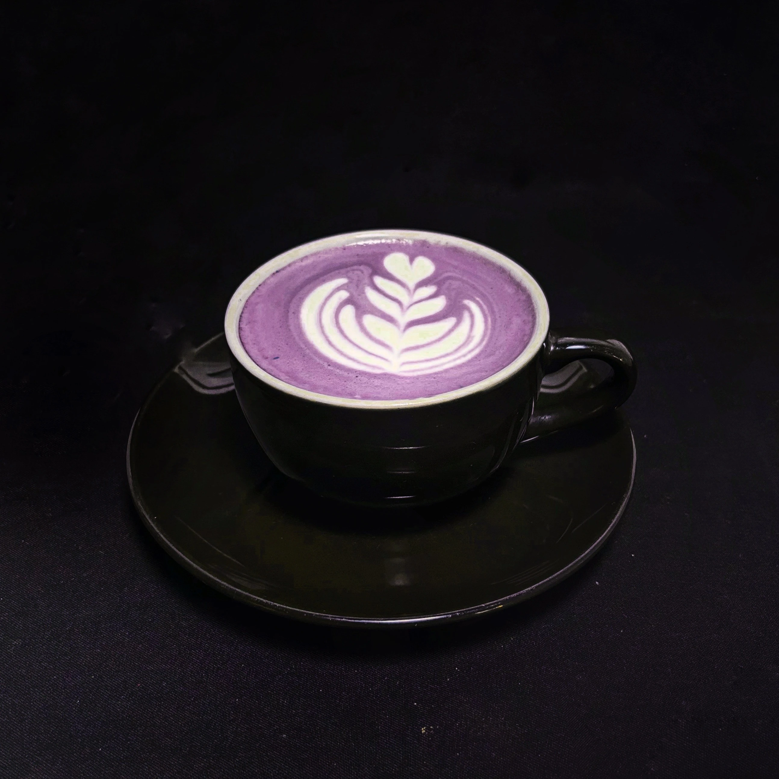 Taro Latte Hot | IDR 38000 Foto Taro Latte Hot